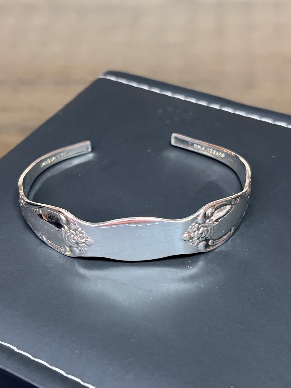 Vintage William Rogers Oneida Silver Plate Spoon Design Cuff Bracelet